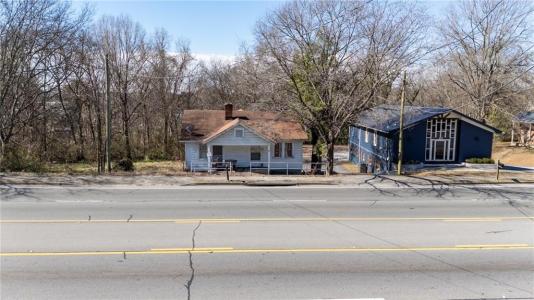 429 S Wall Street, Calhoun, Georgia 30701, HOA KỲ