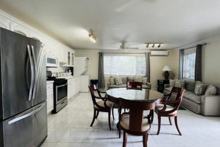 ALL INCLUSIVE SPACIOUS 1 BED APARTMENT, George Town East, Grand Cayman, Cayman Adaları