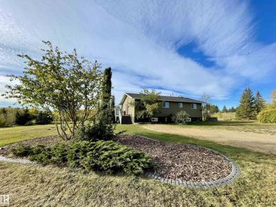 2401 TWP ROAD 524, Rural Parkland County, Alberta T7Y 2K8, Canada