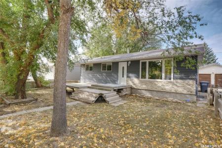 606 6TH STREET W, Chaplin, Saskatchewan S0H 0V0, Canada