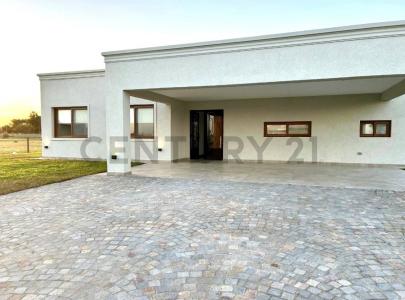 LOS ROBLES , Ezeiza, GBA Sur 1862, Argentina