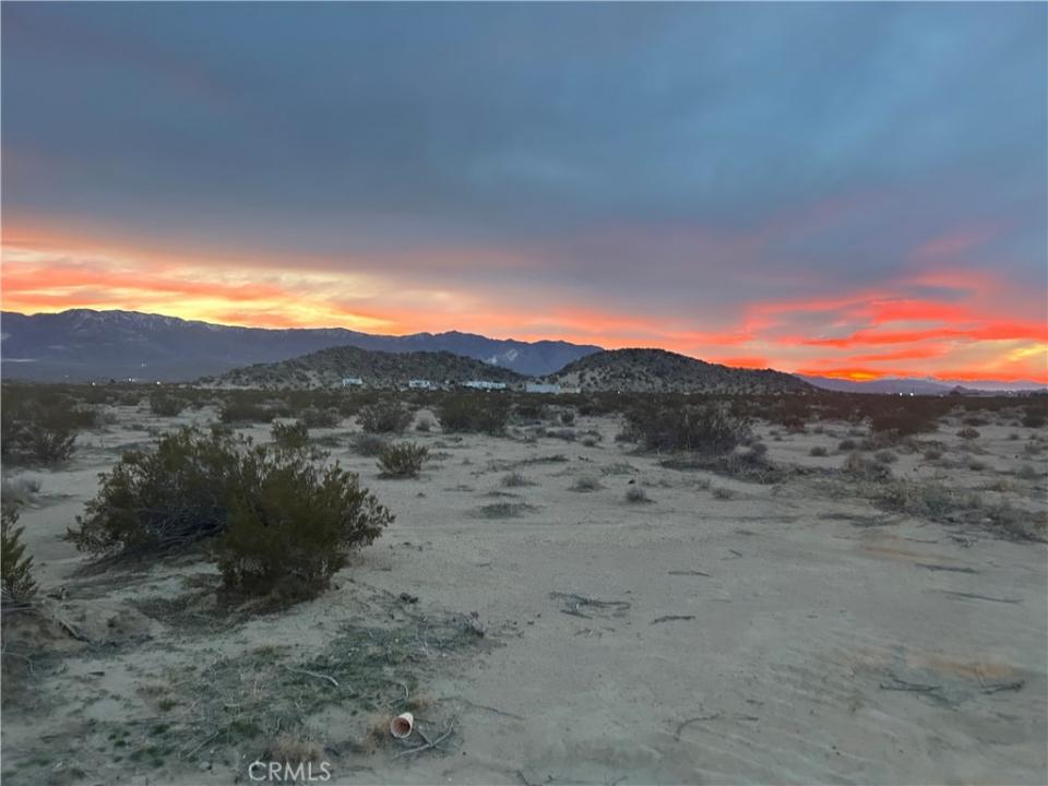 38 Rodeo Road, Lucerne Valley, Californie 92356, États-Unis