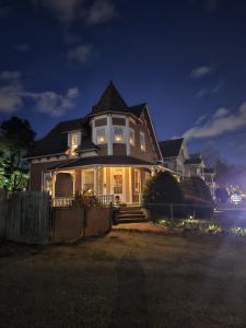 84 Silver Lane, East Hartford, Connecticut 06118, USA