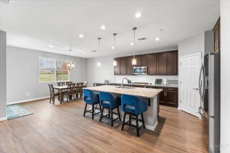 2180 Karen Pl, Rohnert Park, California 94928, USA