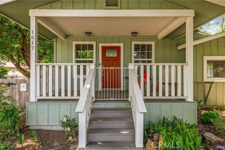 1617 Hemlock Street, Chico, California 95928