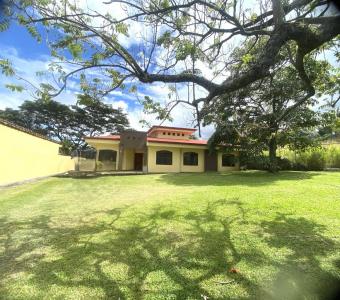 Venta de Casa , Caraña Piedades Santa Ana, San José 10905, Costa Rica
