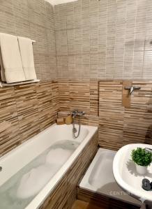 7101-0203, Na konečné, Teplice, Teplice 41501, Czech Republic