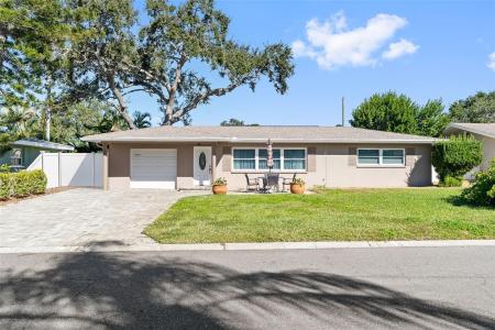 13725 Bermuda Dr., Seminole, Florida 33776, USA