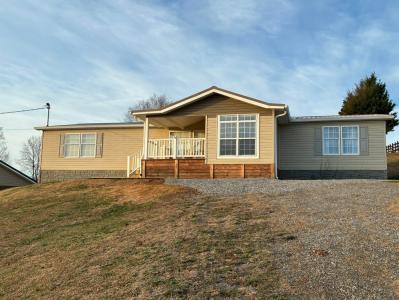 824 Howell River Road, Rutledge, Tennessee 37861, USA