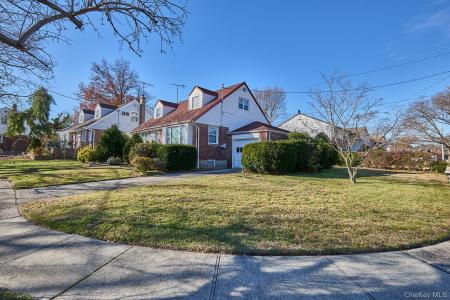 1068 Ashley Drive, Valley Stream, NY 11580, USA