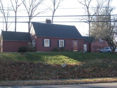 8 Hickory Hill Road, New Britain, Connecticut 06052, USA