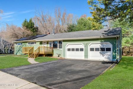 9 Jeanne Drive, Neptune Township, NJ 07753, USA