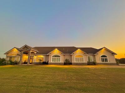 25162 Burton Way, Madera, Califórnia 93638, Estados Unidos