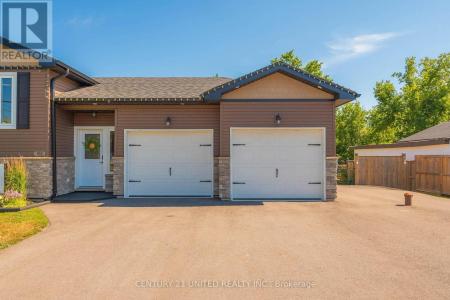 102 KING STREET WEST, Kawartha Lakes (emily), Ontario K0L 2W0, Kanada