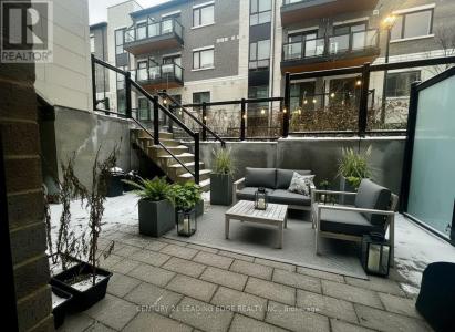 3453 VICTORIA PARK AVENUE, Toronto (l'amoreaux), Ontario M1W 0A9, Canada