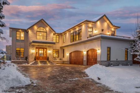 2945 TORONTO CRESCENT NW, Calgary, Alberta T2N 3W4, Canada