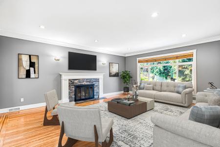 2050 SPERLING AVENUE, Burnaby, British Columbia V5B 4K5, Canada