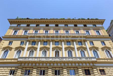 Corso Vittorio Emanuele II, Rome, Lazio 00186, Italy