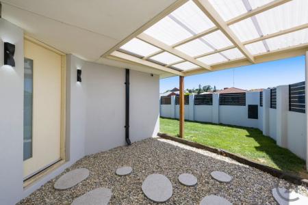 6 Bencubbin Street, Dawesville, WA 6211, Australia