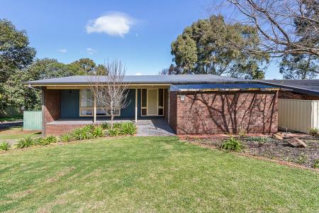 17 Cooinda Avenue, Redwood Park, SA 5097, Australia