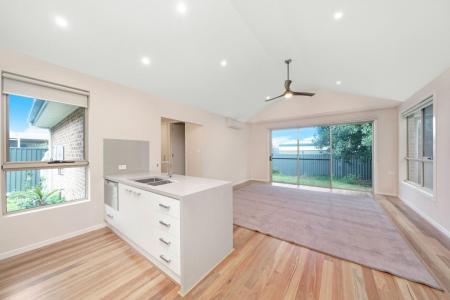 1/18 Downshire Parade, Chester Hill, NSW 2162, Australia