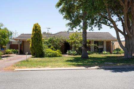 57 Noreena Avenue, Golden Bay, WA 6174, Australia