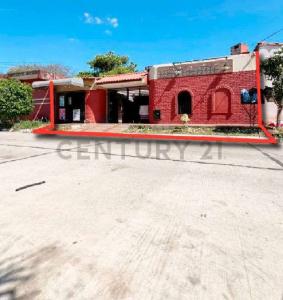 entre 4to y 5to anillo a media cuadra de Av Mariscal , Sur, Santa Cruz 00001, Bolivia