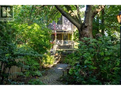 1119 PENDRELL STREET, Vancouver, Colombia Británica V6E 1L3, Canadá