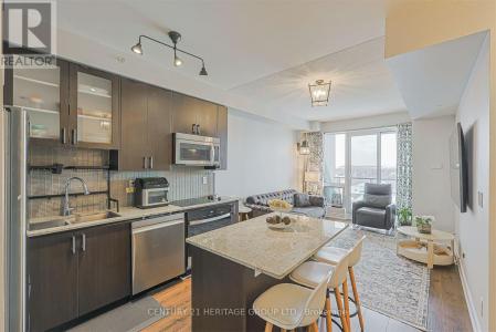 9090 YONGE STREET, Richmond Hill (south Richvale), Ontario L4C 0Z1, Canada