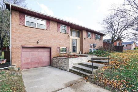 906 Westview Dr., Belpre, Ohio 45714, USA