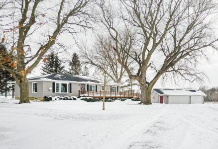 10672 Willow Road, Westgate, Iowa 50681, USA