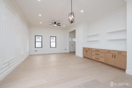 21 Heathcote Avenue, Edison, New Jersey 08817, États-Unis