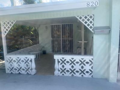 820 LAKEWOOD ROAD, West Palm Beach, Florida 33405, USA