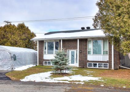 7  Rue Marcel, Saint-Eustache, كيبيك J7R 2Y9, كندا 