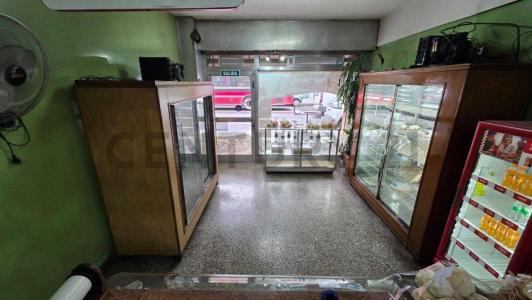 Avenida San Martín 2900, Caseros, Tres de Febrero, Buenos Aires , Tres De Febrero, GBA Oeste 1678, الأرجنتين