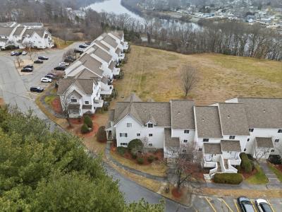 100 Merrimack Ave Unit 124, Dracut, Massachusetts 01826, USA