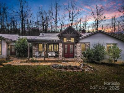 765 Higher Path, Saluda, NC 28773, USA