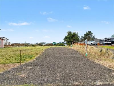 1275 Channel Avenue Sw #17, Ocean Shores, Washington 98569, USA