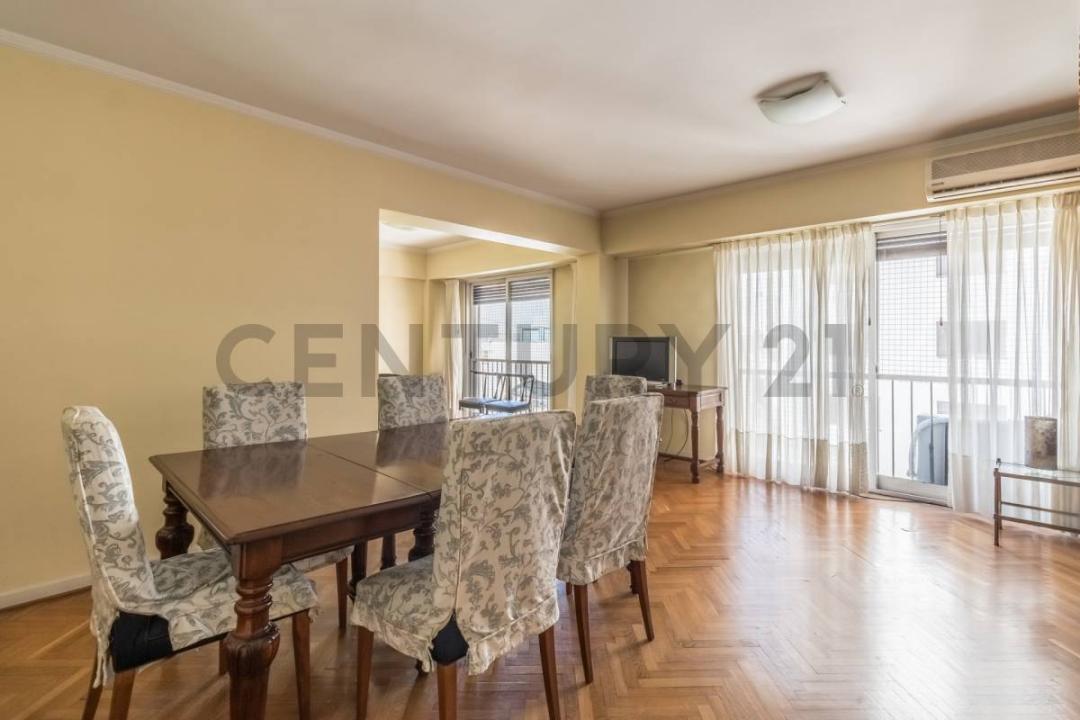 M. T de Alvear 1200, Retiro, Capital Federal 00001, Argentinien