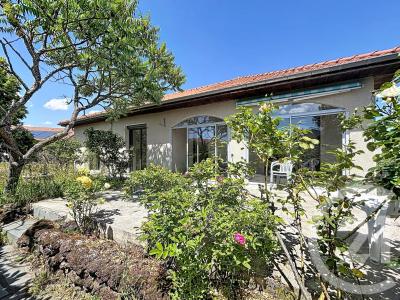 Chateaugay, Alvernia 63119, Francia