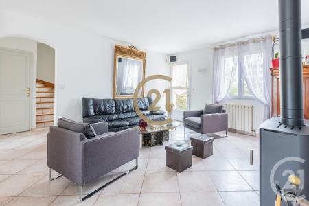 Evry, Île-de-France 91000, France