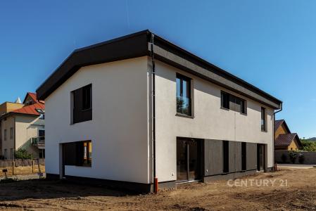 Nad statkem, Praha, Území Hlavního Města Prahy 14900, Czech Republic