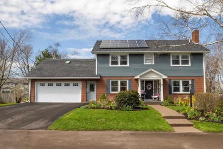 33 ST CLAIRE AVENUE, Brighton, Île-du-Prince-Édouard C1A 2C7, Canada