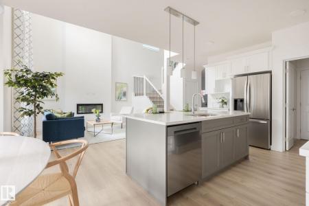 4572 CHEGWIN WYND SW, Edmonton, Alberta T6W 4M6, Kanada