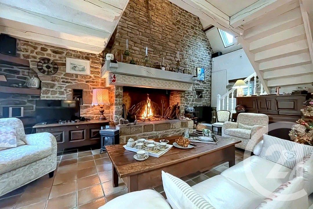 St Ave, Bretagne 56890, Pháp