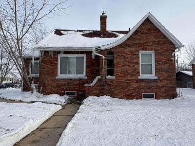 903 Kimball Avenue, Waterloo, Iowa 50702, USA