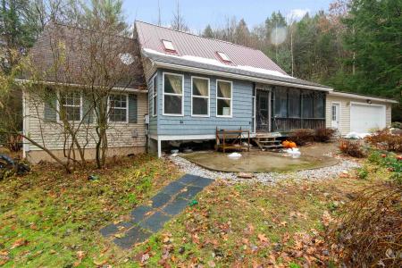 15 Deer Run, Sheldon, Vermont 05483, USA