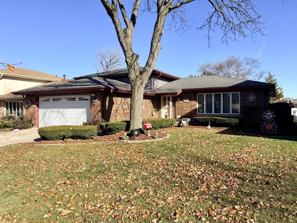 15813 Jon Road, Oak Forest, Illinois 60452, HOA KỲ