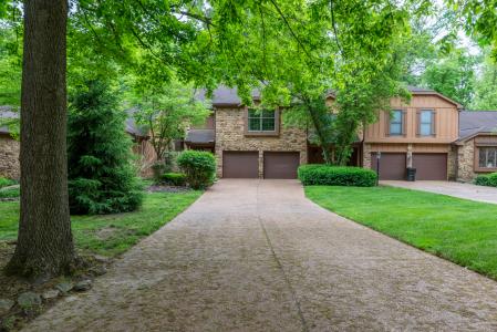 94 E Forest Glen CT, Terre Haute, Indiana 47802, Estados Unidos