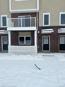 4813 Parkside Lane, Troy, Michigan 48085